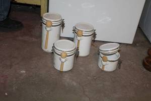 lot 192 image: Lot of (4) Storage Jar with Snap-Top Lid and Wood Spoon Attachment