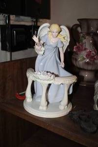 lot 197 image: Handpainted Porcelain Angel Table Dcor