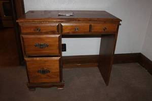 lot 214 image: Wooden Office Desk 4-Drawer with Decorative Pulls