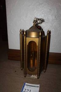 lot 221 image: Hanging Lantern Light