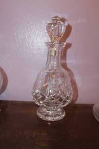 lot 13 image: Daytons Crystal Decanter with Topper