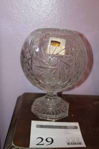 lot 29 image: Polonia 24% Lead Crystal Glass Table Vase