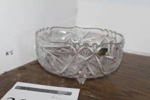lot 30 image: Polonia 24% Lead Crystal Glass Candy Bowl