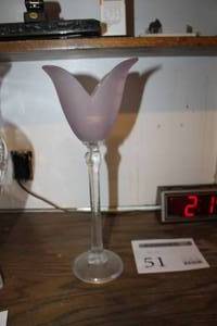 lot 51 image: Crystal Glass Tulip Stem Table Vase