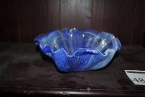 lot 48 image: Blue Glass Scalloped Edge Table Bowl