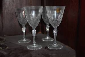 lot 53 image: Lot of (4) Cristal de Flandre 24% Lead Crystal Glass Stem Glasses