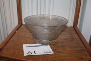 lot 61 image: Crystal Glass Table Bowl