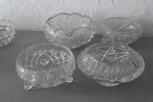 lot 69 image: Lot of (4) Crystal Glass Table Bowls