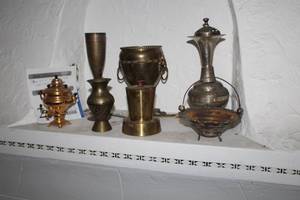 lot 260 image: Lot of (7) Bowl with Handle Table Dcor, Brass Jar with Lid, Silver Table Vase with Lid, Small Brass Table Vase, Brass Champagne Flute, Decorative Brass Tea Kettle Dispenser
