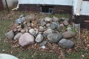lot 285 image: Lot of Landscape Rocks and Stones