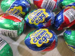 24 Cadbury Creme Eggs  B-1...