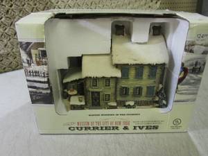 Hand Crafted Porceline House  F-3...