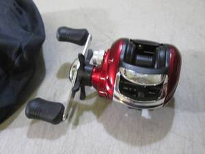 Shakespeare Fishing Reel with Prote...