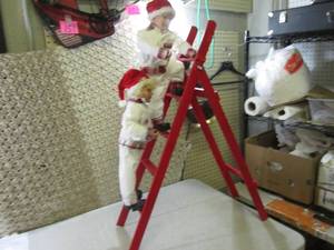 2 Kid Figures with Wood Ladder Deco...