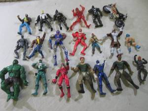 20 Marvel Action Figures  RM2...
