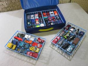 Assorted Toy Cars in Carry Case  BS...