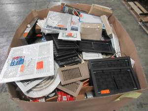 lot 211 image: WHOLESALE MIXED PALLET OF VENTS, REGISTERS AND GRILLES