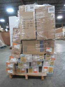 lot 212 image: WHOLESALE MIXED PALLET OF OUTDOORINDOOR HOME LIGHTING