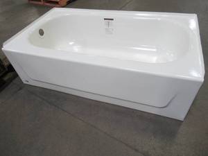 lot 107 image: Bootz Kona 54 x 30 x 15 14 Left Drain Rectangular Alcove Soaking Bathtub in White - Small enamel damage on LH upper corner near tile flange.