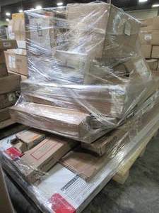 lot 227 image: WHOLESALE MIXED PALLET OF LARGE INDOOR LIGHTING AND BASEBOARDS