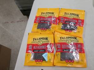 4 Packs of Tillamook Country Smoker...