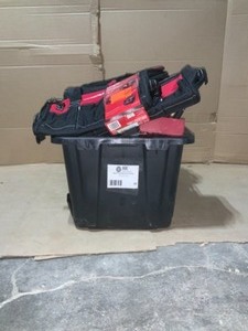 MIX ASSORTED HUSKY AND MILWAUKEE TOOLS. COMES IN VERIOUS CONDITION. SEE PICS