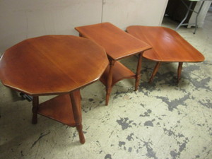 lot 502 image: GENUINE CUSHMAN COLONIAL CREATION ACCENT TABLES, CRAFTED OF MAPLE, MADE IN BENNINGTON, VT