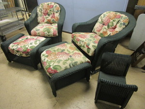 lot 517 image: WICKER SET, WCHAIR, ROCKER, OTTOMANS, SIDE TABLE