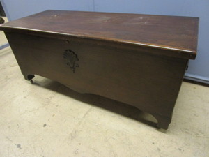 lot 520 image: VINTAGE CEDAR CHEST