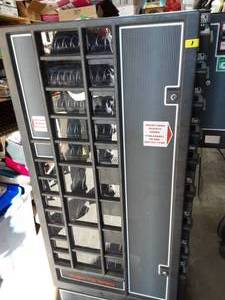 Pop & Snack Vending Machine Combo With Dollar Changer With Keys-Works