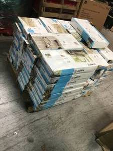 Pallets whit Assorted mix faucets for parts o repairs review the photos