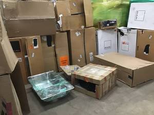 Pallet with large lot of Branded Sinks various Models and conditions some not used open boxes