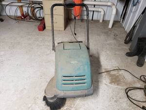 Tennant Sweeper