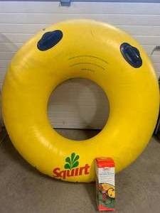 lot 4 image: 4 Squirt Made In USA Tubing Tube & Air Pump