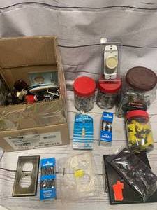 lot 32 image: Large Lot Of Electrical Supplies