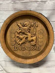 lot 76 image: Lowenbrau Barrell Art 18 Inch Diameter