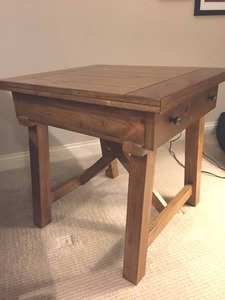 lot 53 image: End Table With Storage