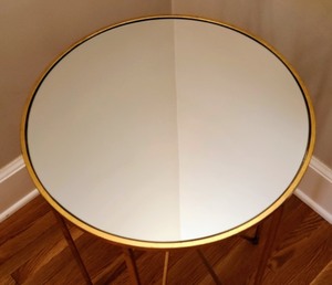 lot 8 image: Mirror Topped Accent Table