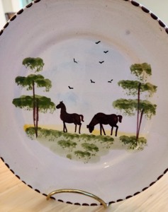 lot 21 image: Decorative Plate Set