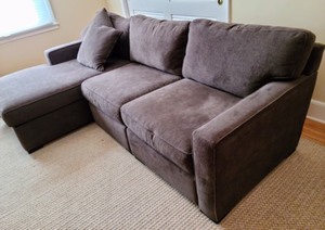 lot 32 image: Lovely Mocha Sectional