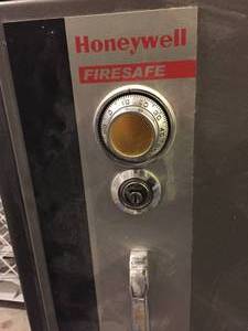 lot 90 image: Honeywell Firesafe