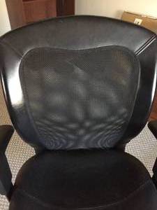lot 68 image: Rolling Swivel Office Chair