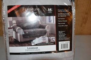 lot 18 image: Stretch Newport Furniture Slipcovers LOVE SEAT