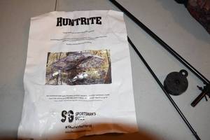 lot 35 image: Huntrite Camo Umbrella Blind
