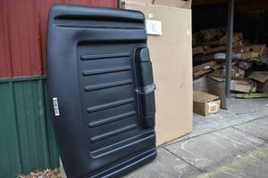 lot 91 image: Guide Gear Deluxe UTV Roof
