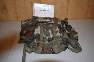 lot 119 image: Military Surplus Complete Back Pack