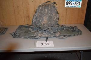 lot 129 image: U.S. Military Surplus Riflemans Set Item # 132