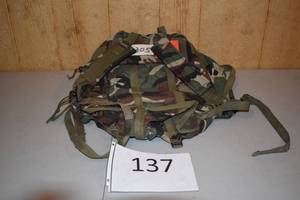 lot 134 image: Military Surplus Complete Back Pack Item# 137
