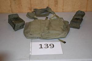lot 138 image: British Military Surplus Heavyweight Canvas Shoulder Bag