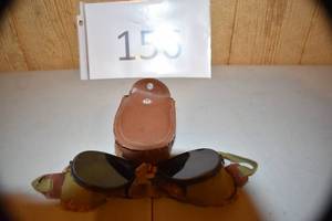 lot 152 image: U.S. Military Surplus WWII Foster Grant Goggles